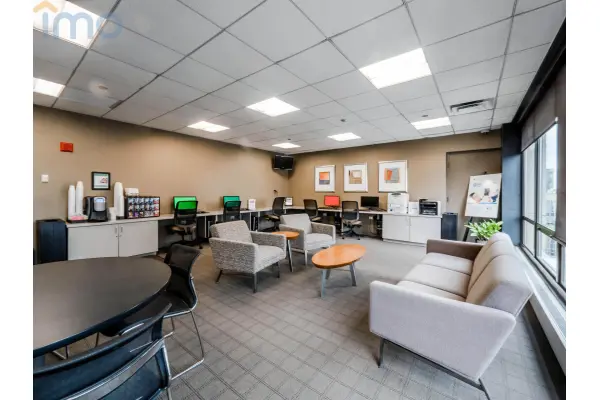 dolnośląskie, Jelenia Góra, Lokal w centrum, parter odrestaurowanej kamienicy